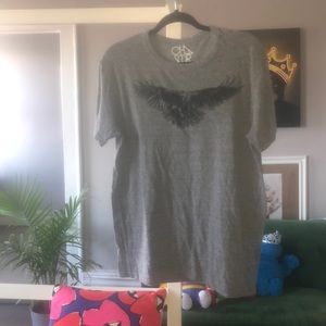 Chaser eagle short sleeve t shirt in size L. Gray with black graphics NWT.